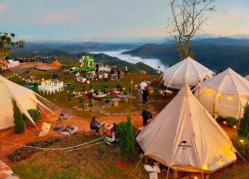 DU LỊCH GLAMPING ĐÀ LẠT: Xu hướng du lịch healing của người trẻ